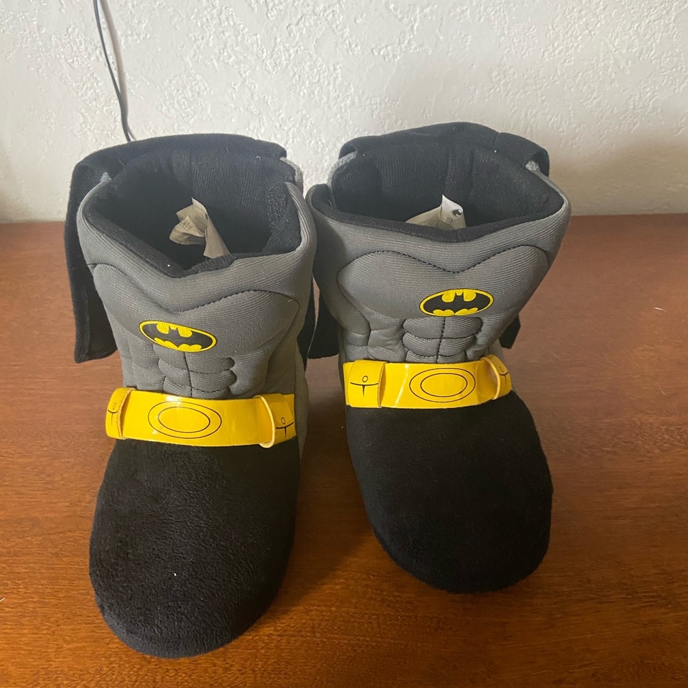 3/$10 DC Comics Batman Bootie Slippers Sz 9/10